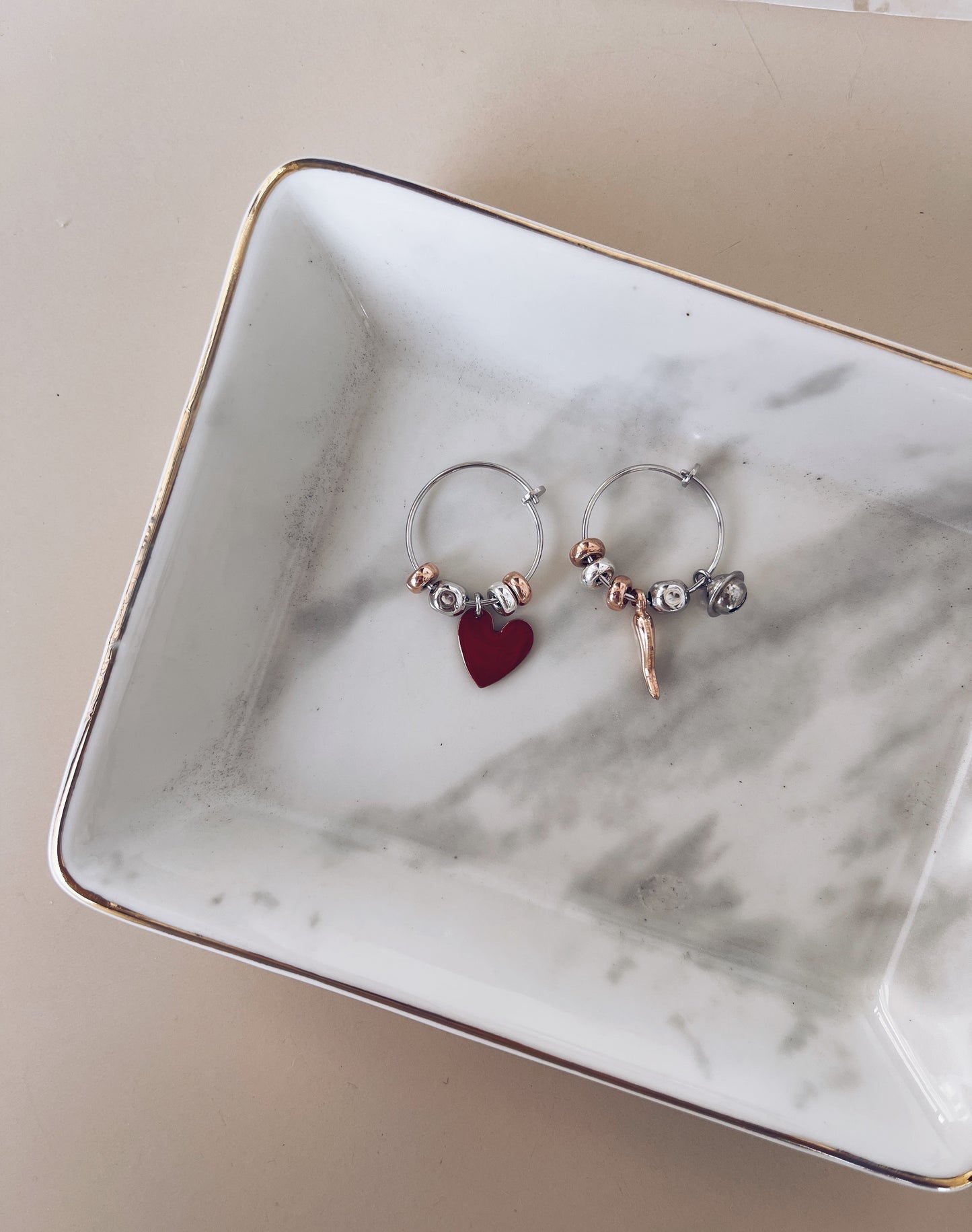 Orecchini cerchi in argento 925 con ciondoli