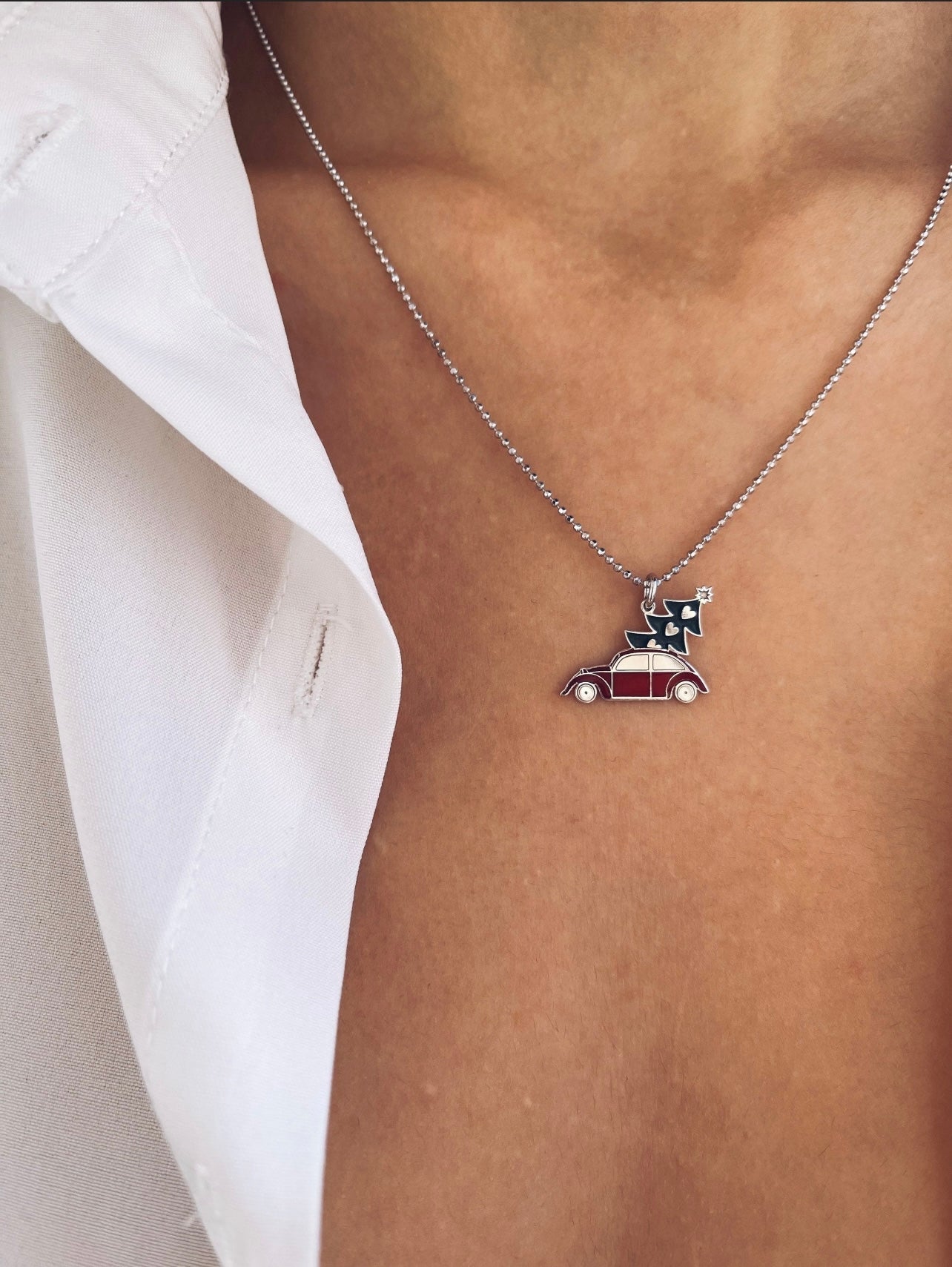 Collana in argento 925 con macchina di Natale smaltata