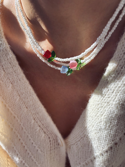 Collana con perline rocailles e tulipano in vetro