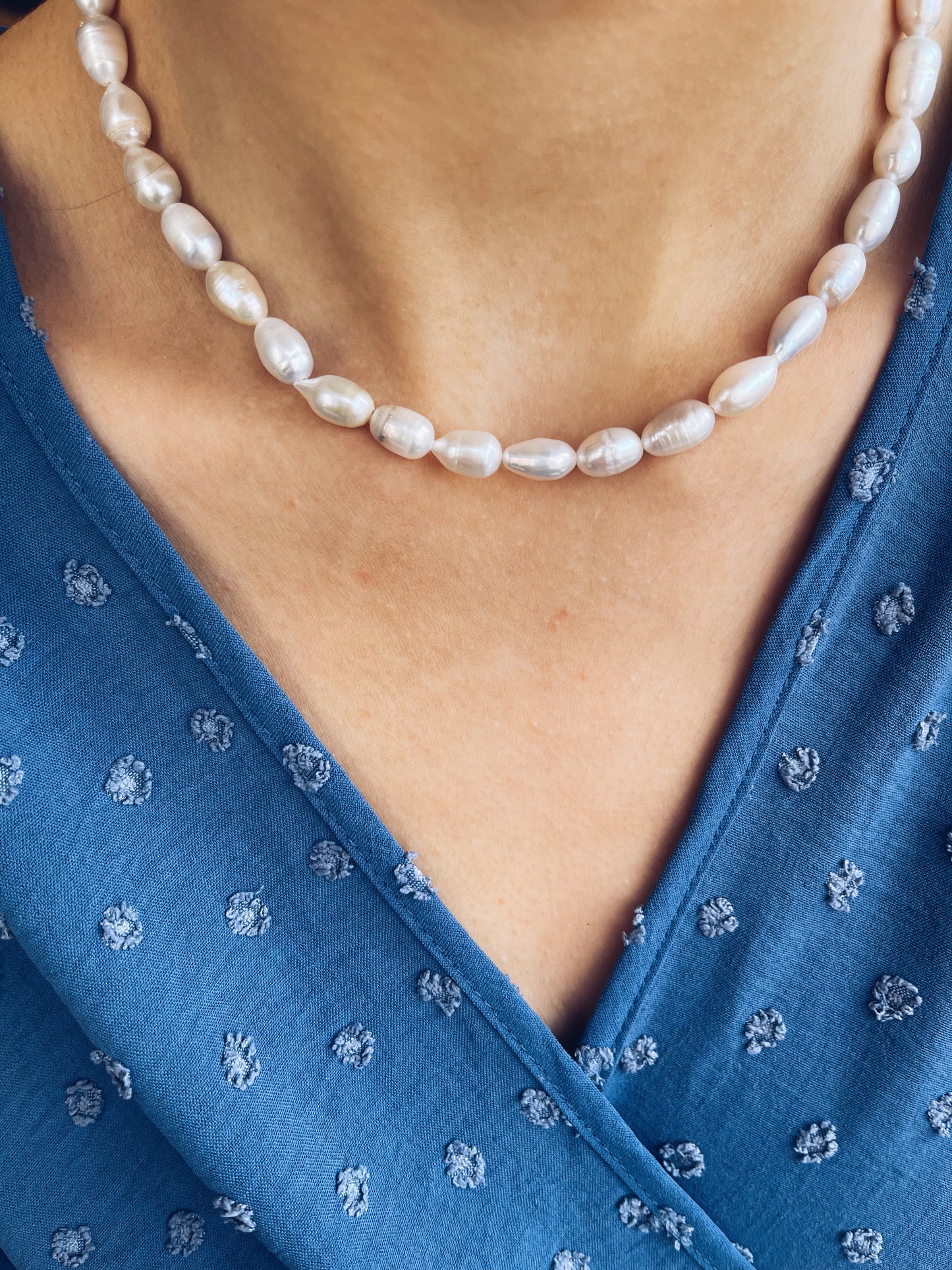 Collana con perle di fiume ovali