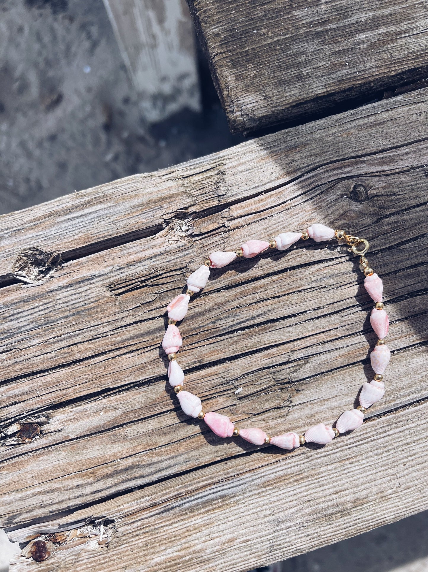 Cavigliera conchiglie rosa