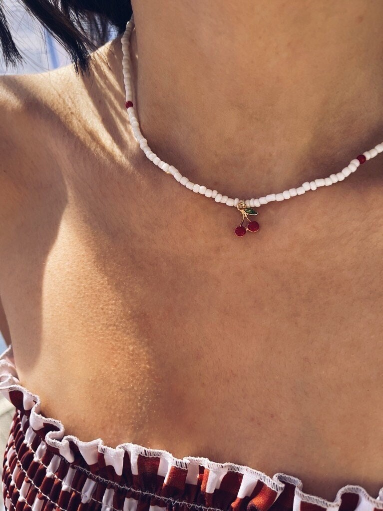 Collane in vetro con ciliegie