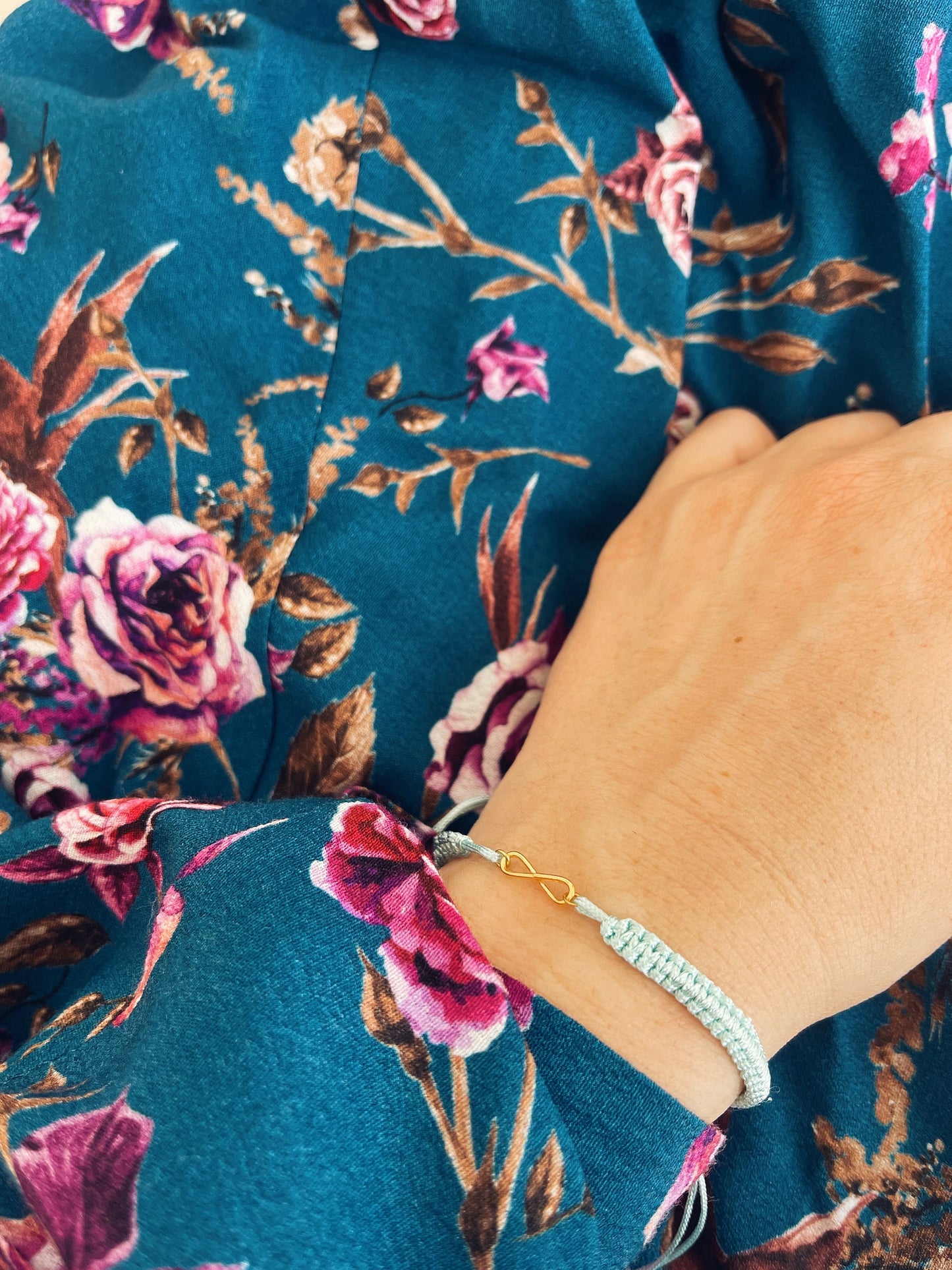 Infinito - Bracciale regolabile con cordoncino