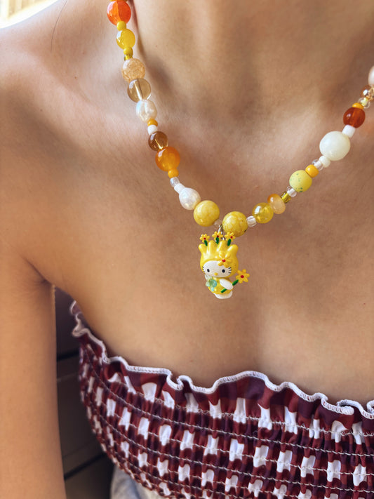 Collana con perline in vetro e ciondolo Kitty