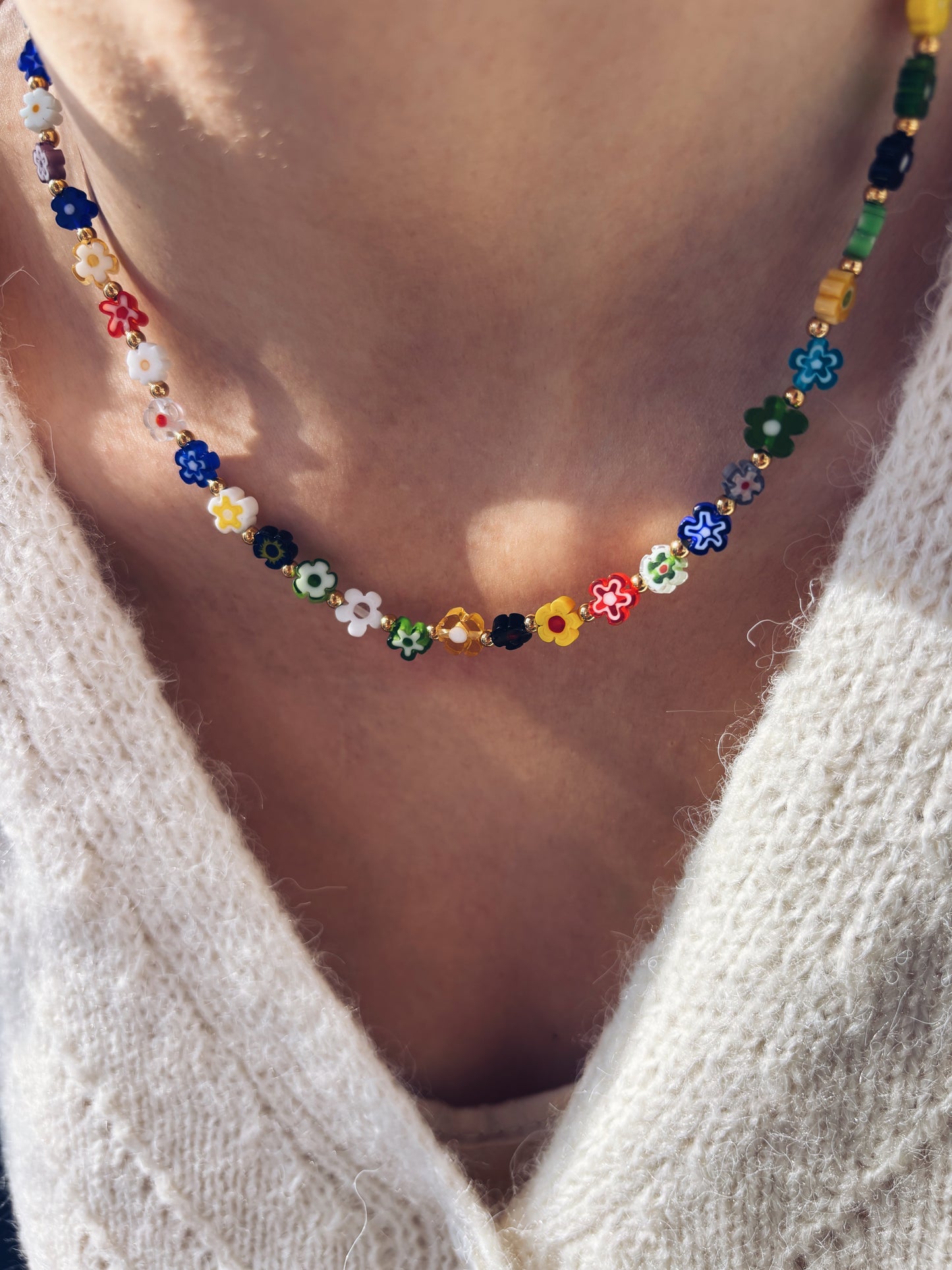 Collana con margherite in vetro di Murano