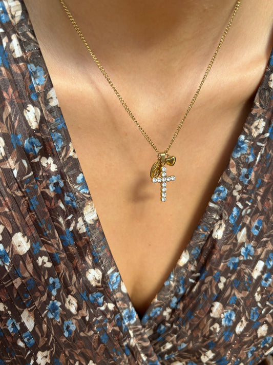 Collana in acciaio con charm