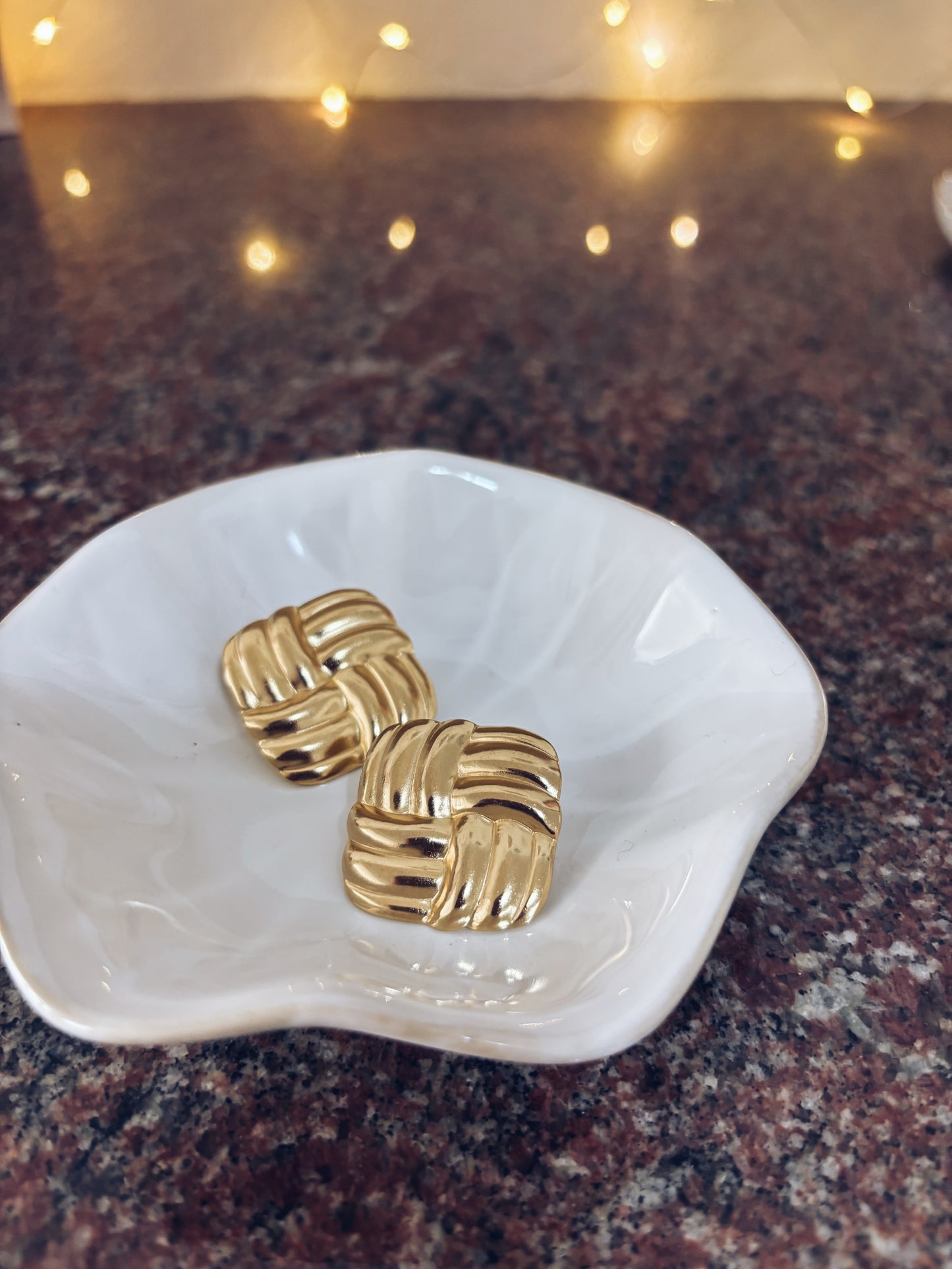 Orecchini a lobo in acciaio