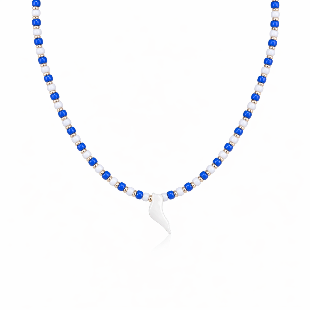 Collana con perline in vetro e uccellino in madreperla