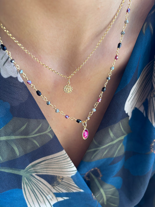 Collana a doppio filo con rosario e ciondoli