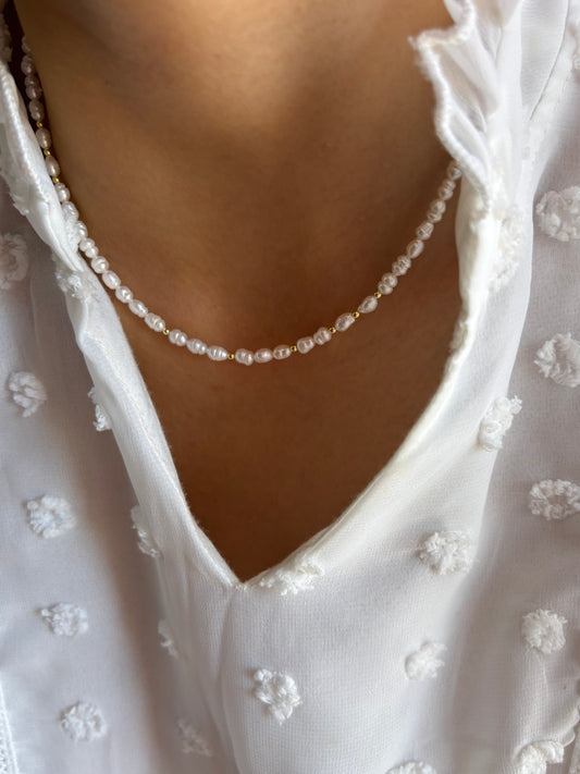 Collana con perle modello riso e perline in argento 925 dorato