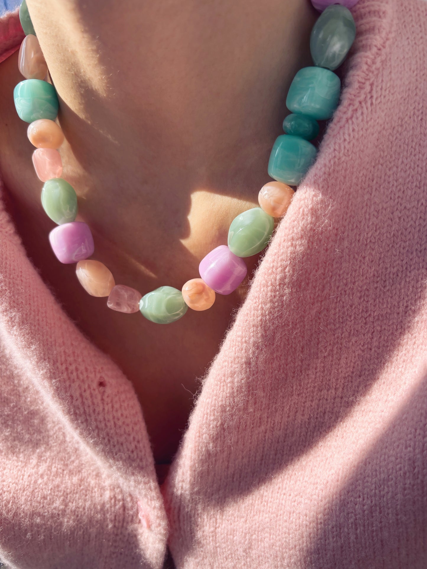 Camille - Collana in resina colorata