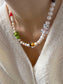Collana con perle naturali ed elementi in vetro