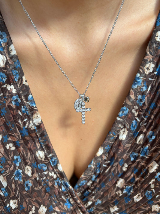 Collana in acciaio con charm