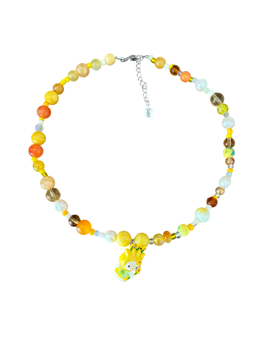 Collana con perline in vetro e ciondolo Kitty