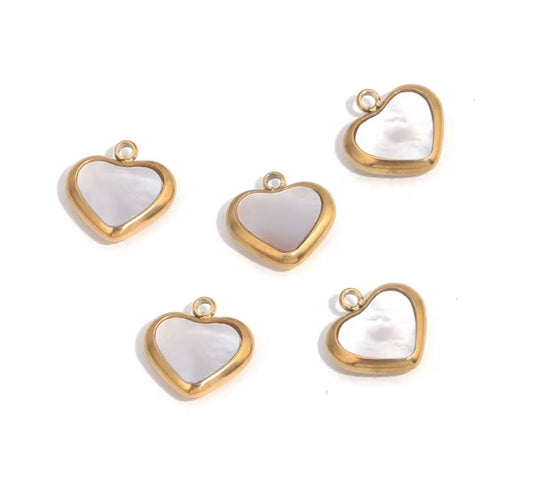 Charm cuore in madreperla