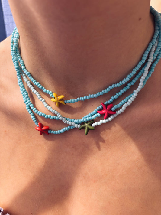 Collana con perline in vetro e stelle marine in resina