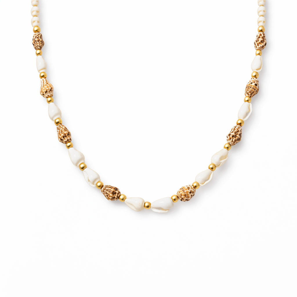 Collana con conchiglie e perline oro
