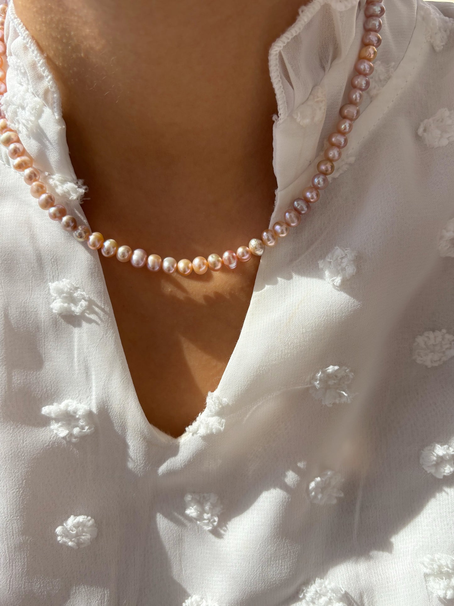 Collana con perle modello cipolla rosa cipria