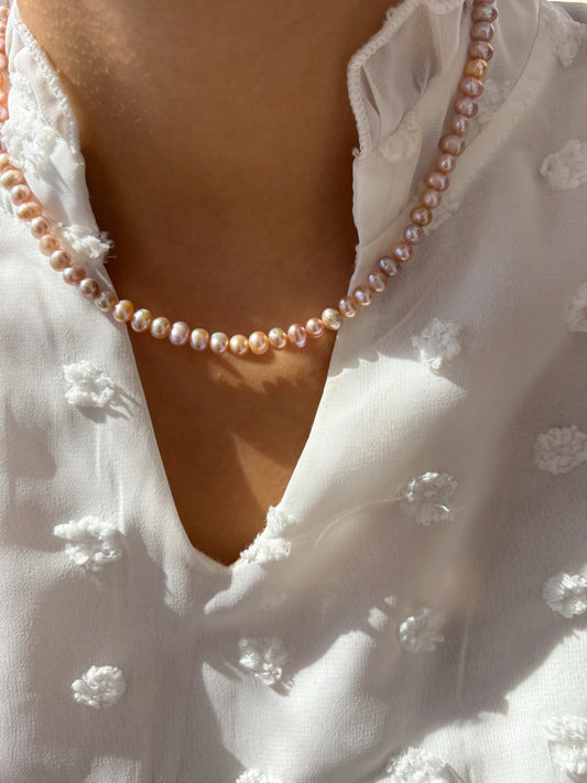Collana con perle modello cipolla rosa cipria