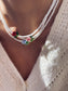 Collana con perline rocailles e tulipano in vetro