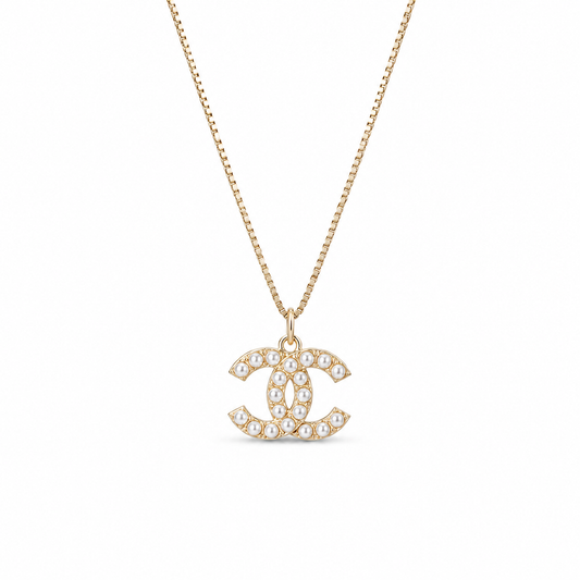 Collana con charm e catena in acciaio