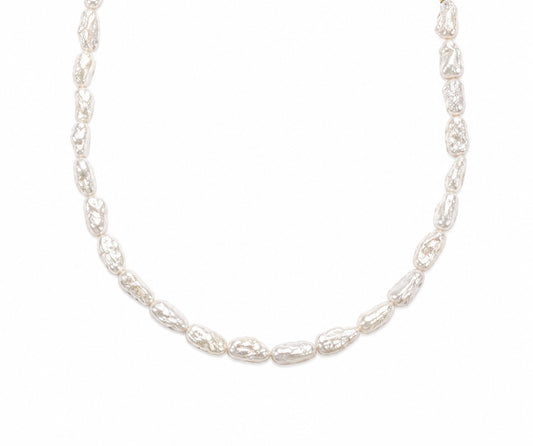 Collana con perle di fiume naturali allungate