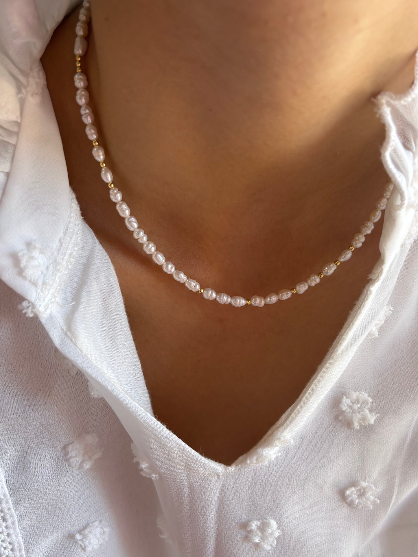 Collana con perle modello riso e perline in argento 925 dorato