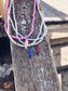 Collana con perline in vetro e pesce smaltato