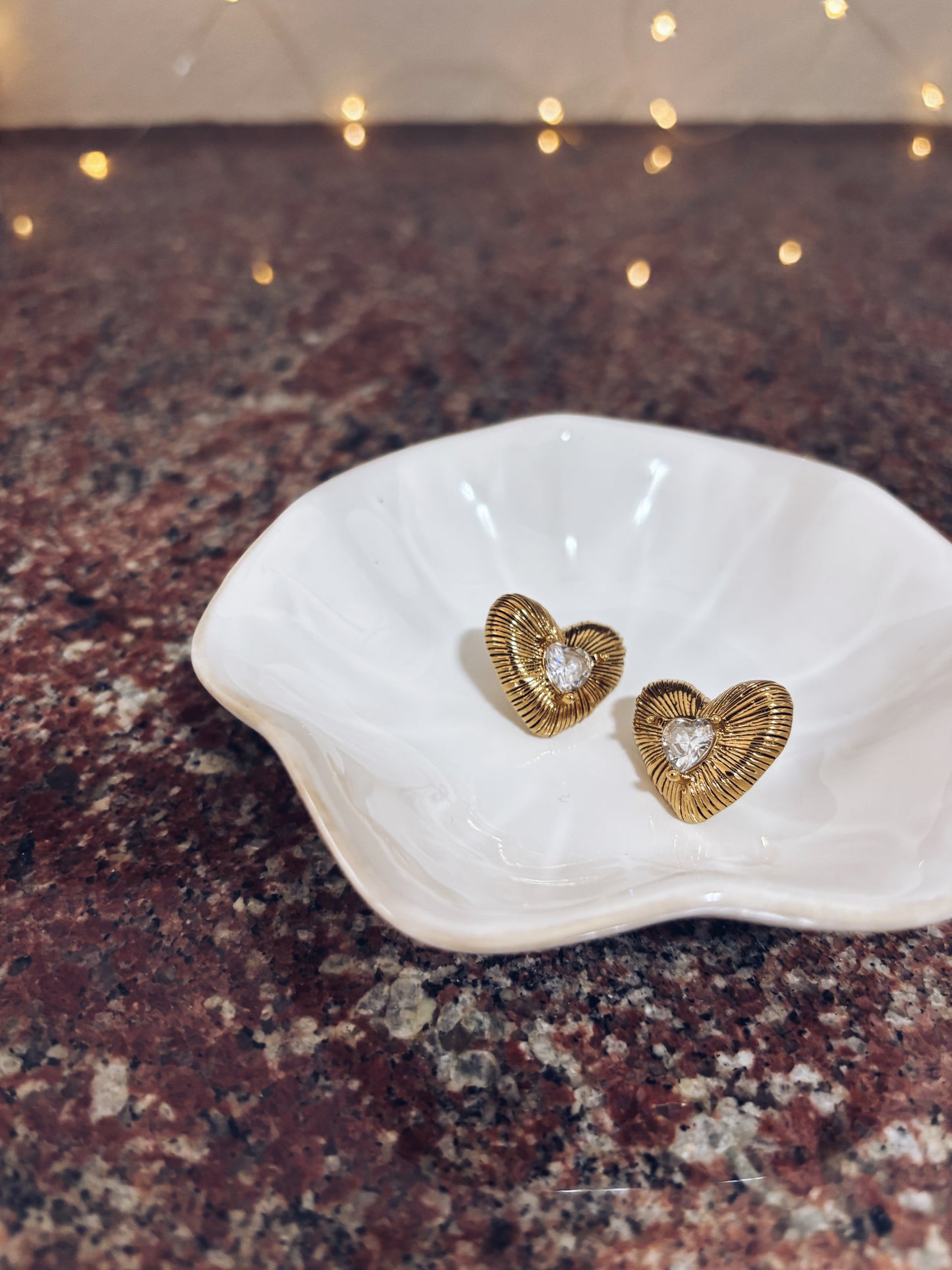 Orecchini cuori in acciaio con zircone