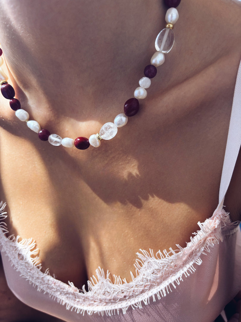 Giulia - Collana perle e sassolini di granato