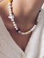 Collana con perle naturali e elementi in vetro
