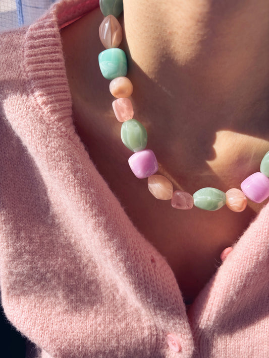 Camille - Collana in resina colorata