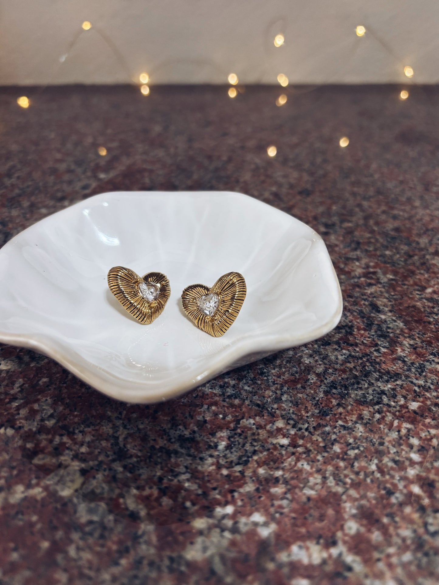 Orecchini cuori in acciaio con zircone