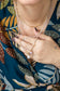 Collana lunga con stella in perla di fiume