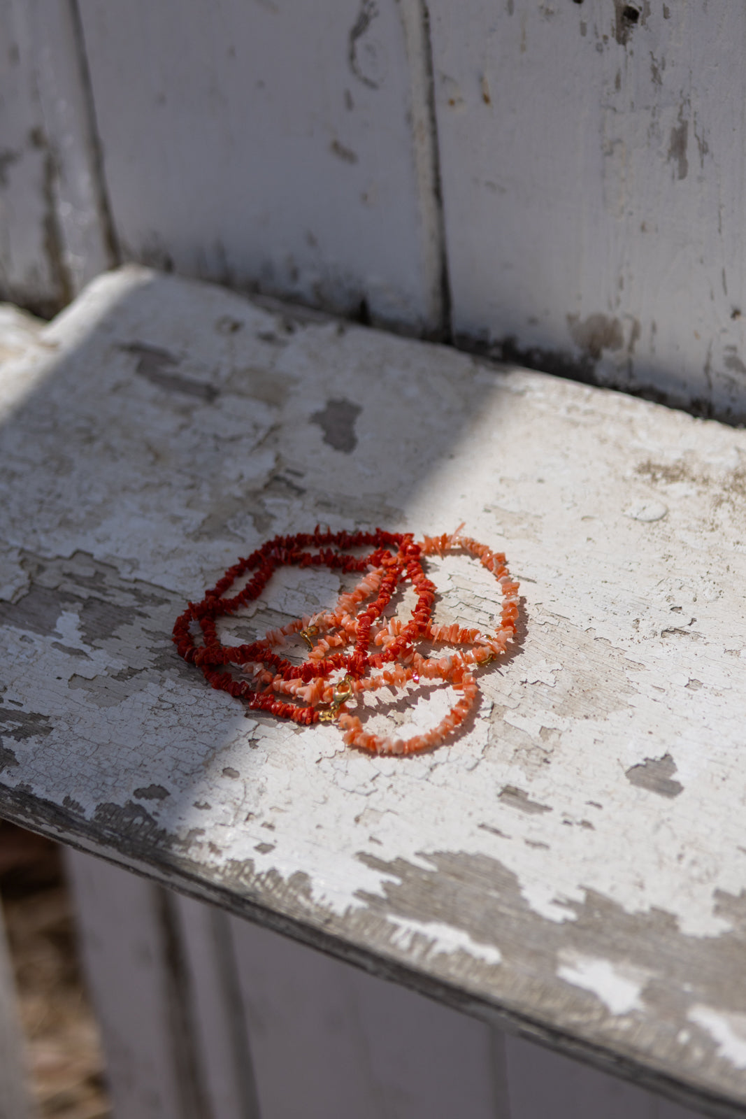 Collana con chips di corallo rosa naturale