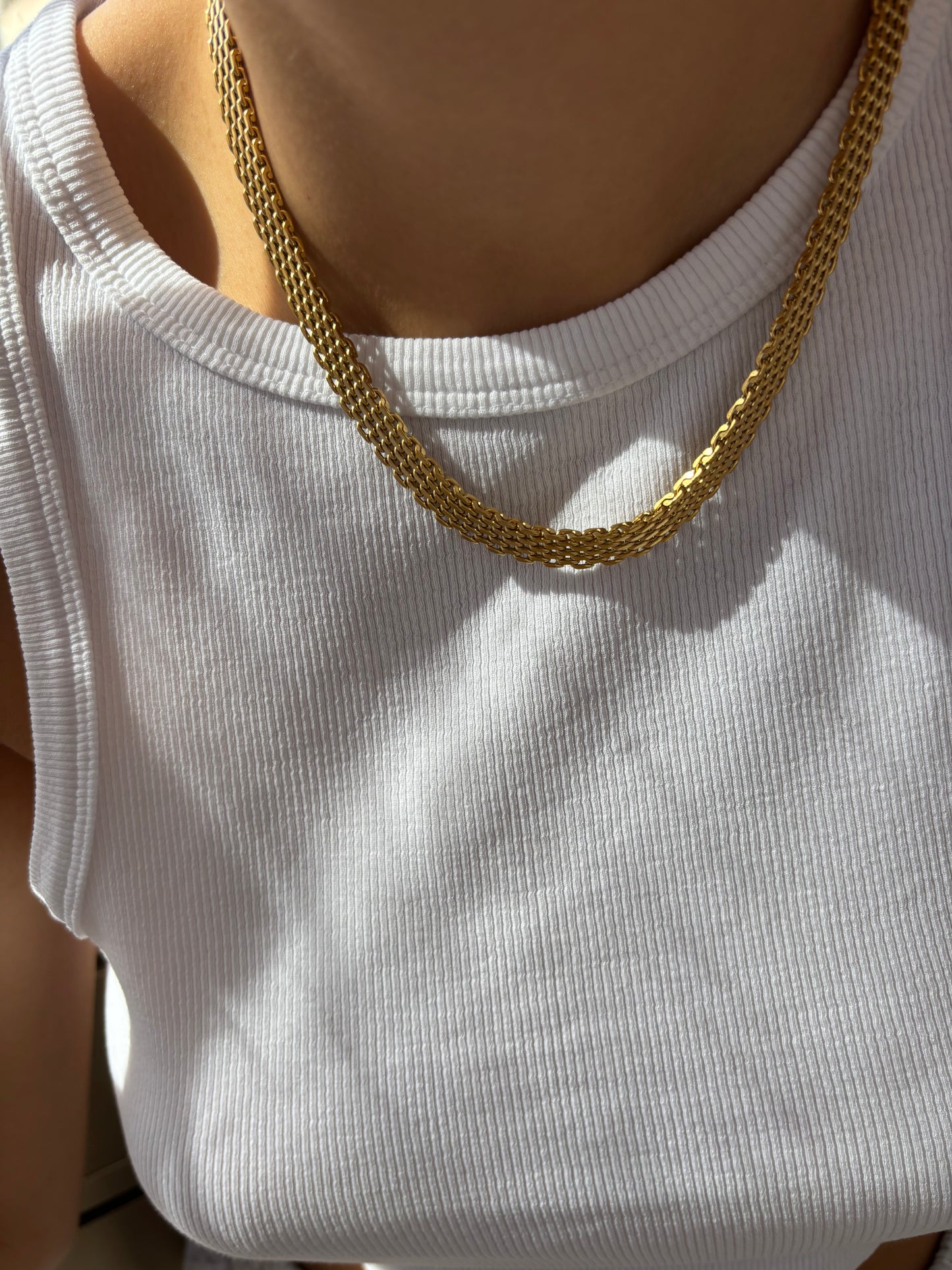 Chloe - Collana piatta in acciaio