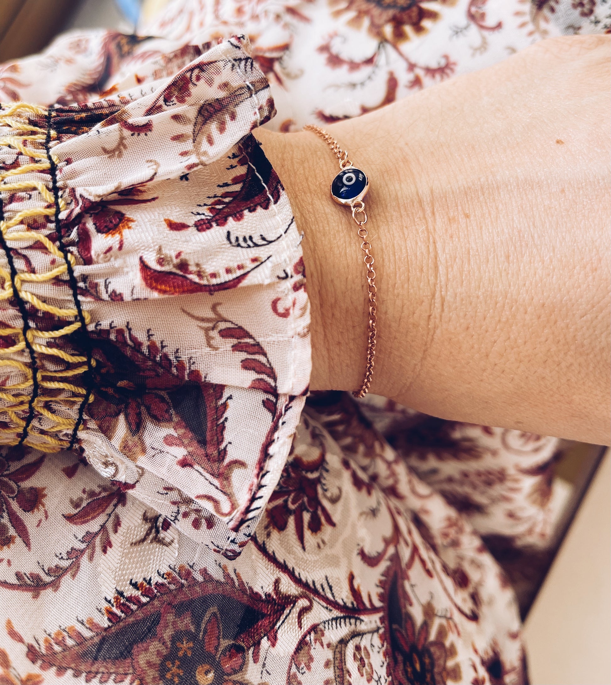 Portami con te - Bracciale con occhio portafortuna - Dettagli di Moda