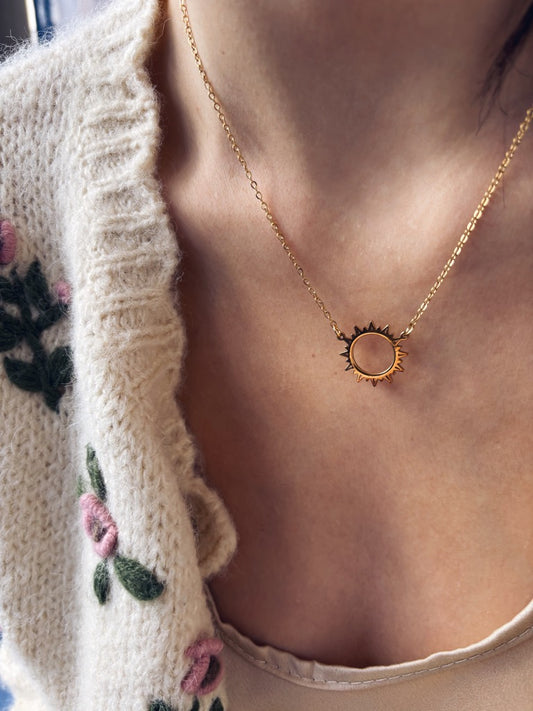 Soleil - Collana in acciaio con sole
