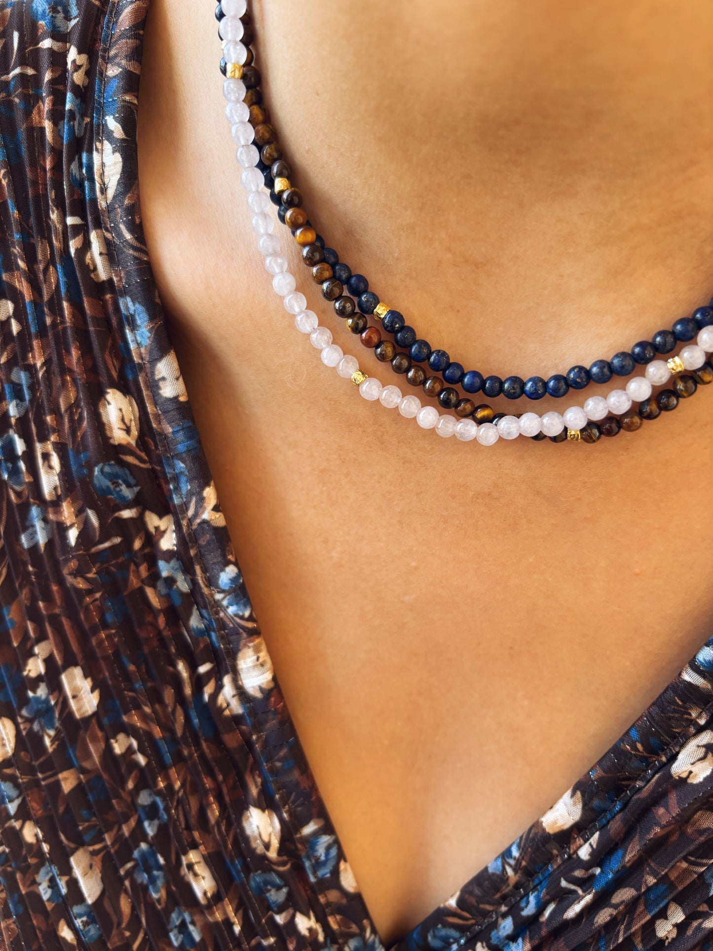 Girocollo con pietre dure e pepite in argento 925