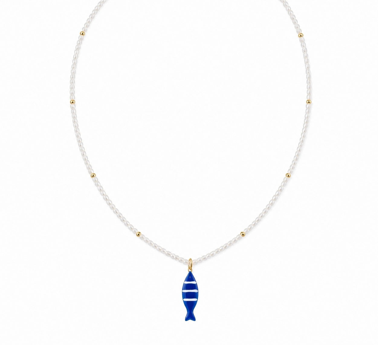Collana con perline in vetro e pesce smaltato