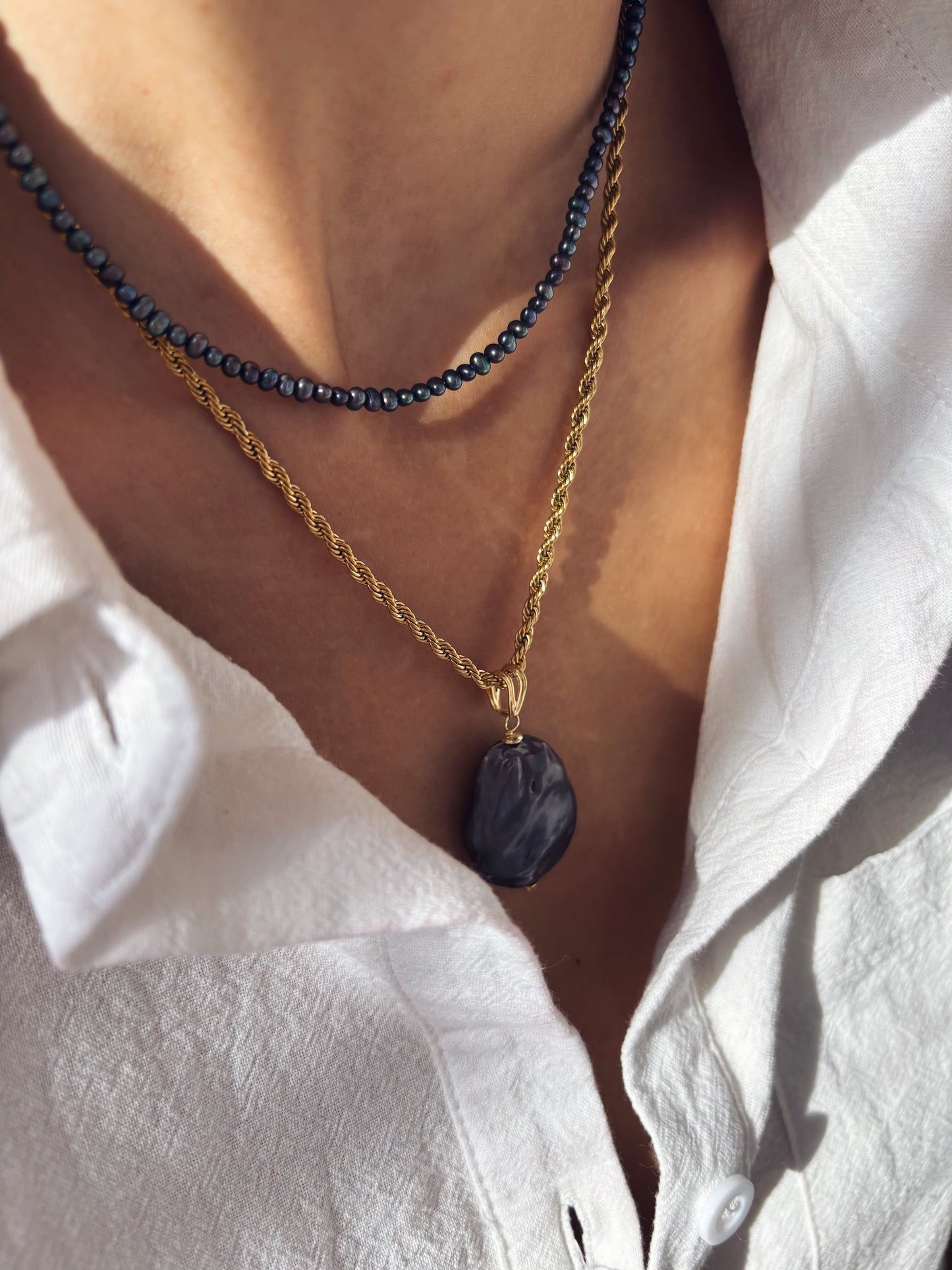 Layering “In nero”