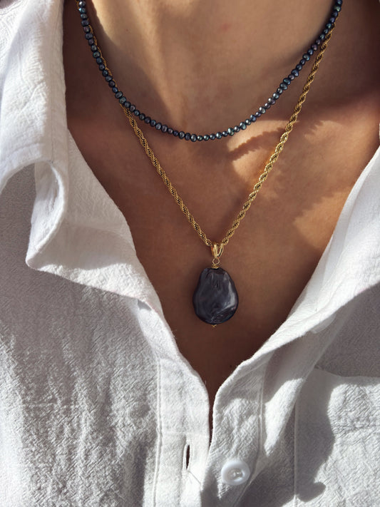 Layering “In nero”