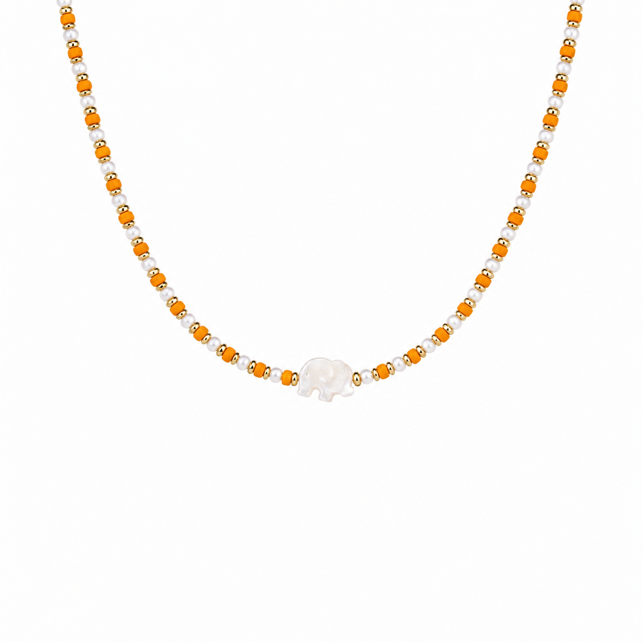 Collana con perline in vetro ed elefantino in madreperla