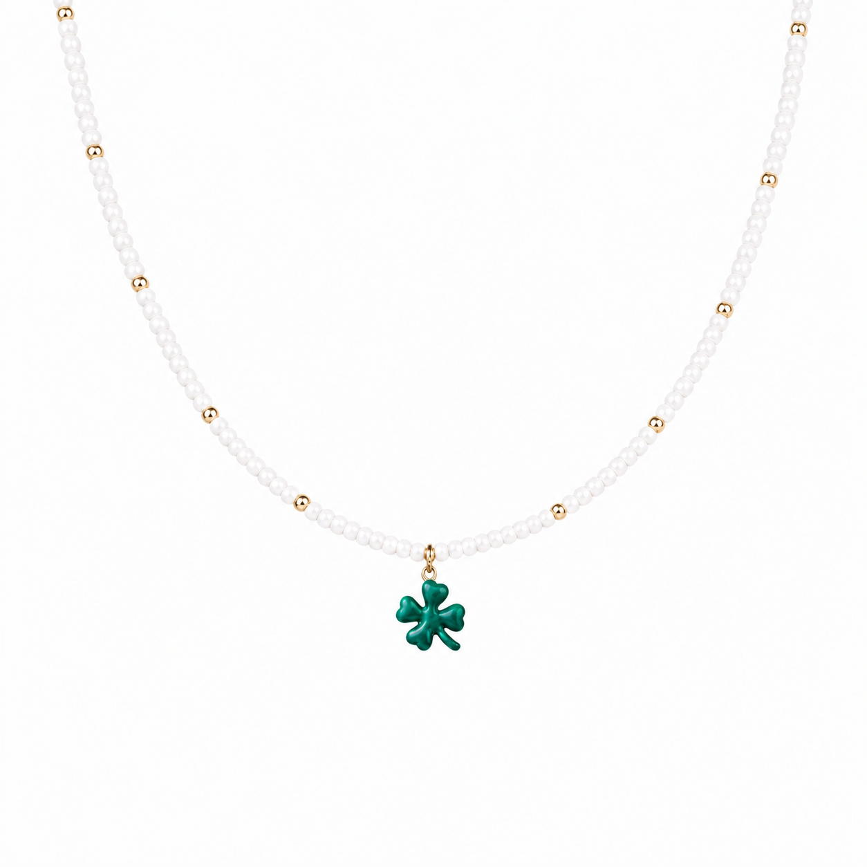 Collana con perline in vetro e quadrifoglio smaltato