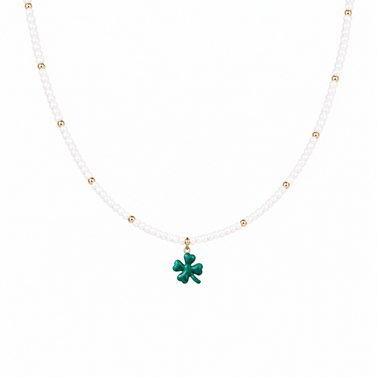 Collana con perline in vetro e quadrifoglio smaltato