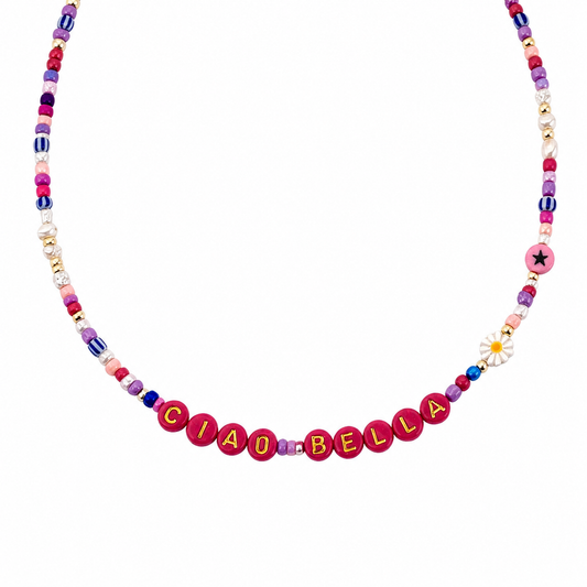 Collana con perline in vetro e letterine - magenta