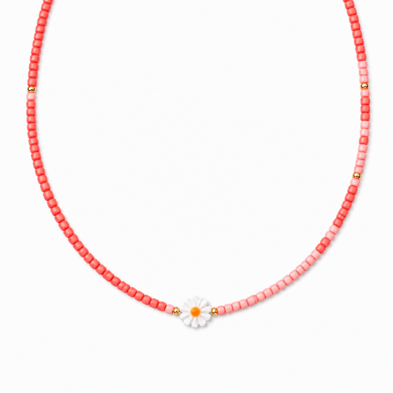 Collana con perline in vetro e margherita in madreperla