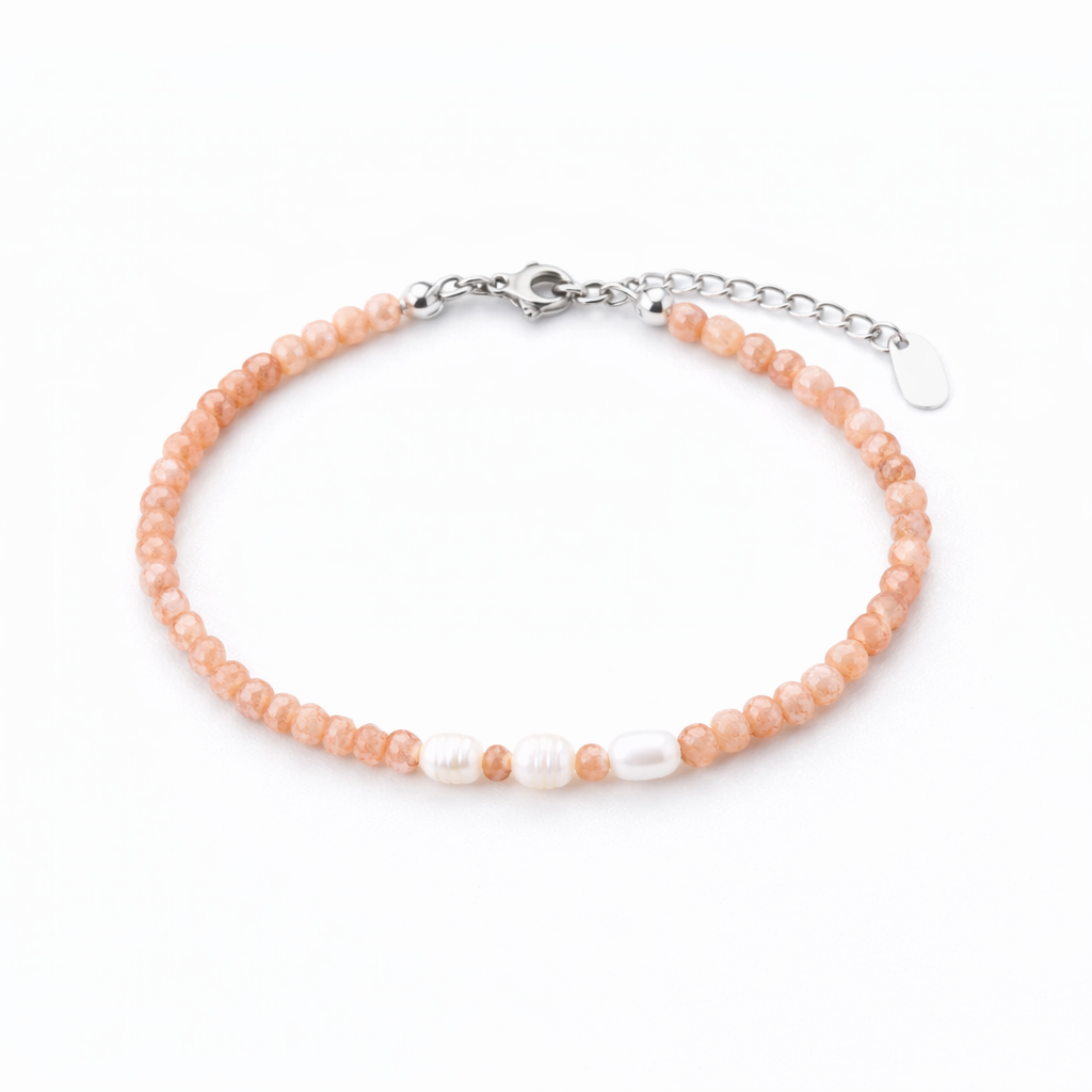 Bracciali con pietre dure e perle di fiume