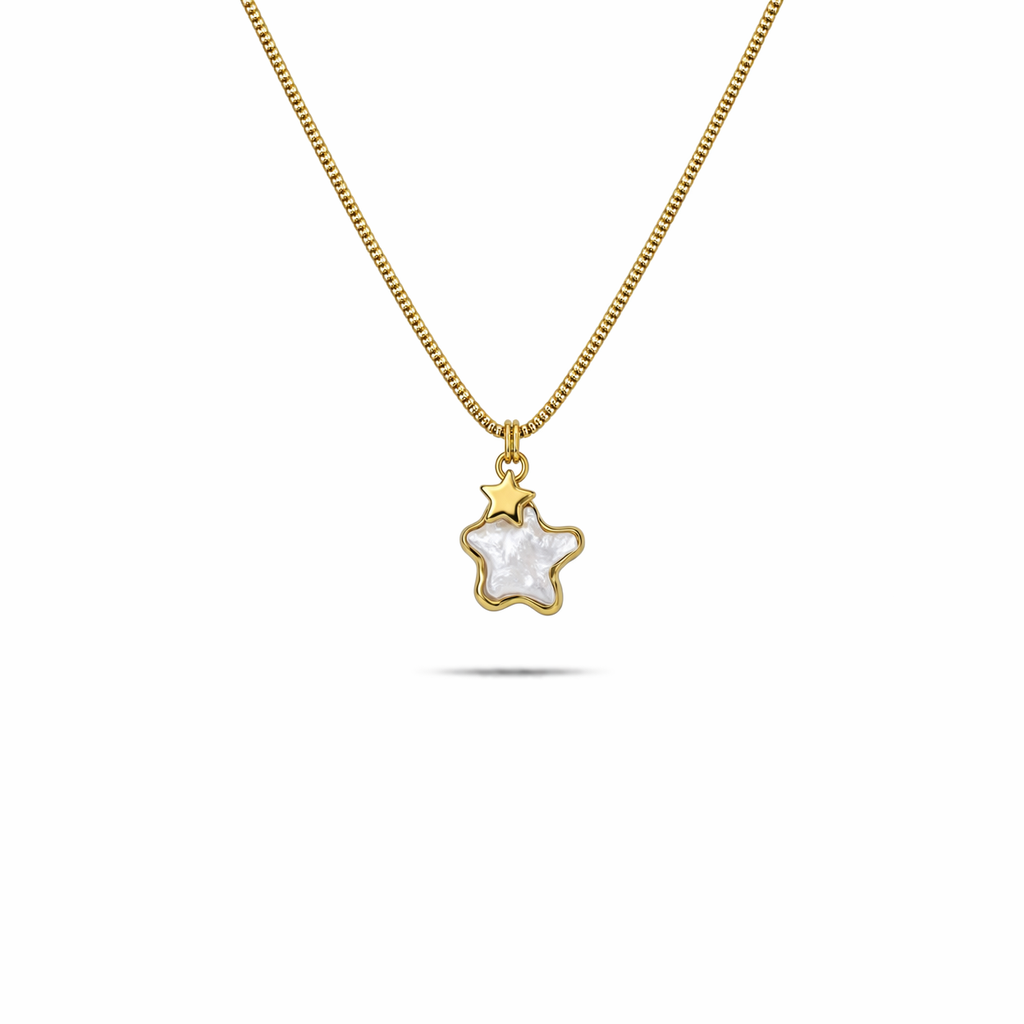 Collana in argento 925 con perla di fiume a forma di stella