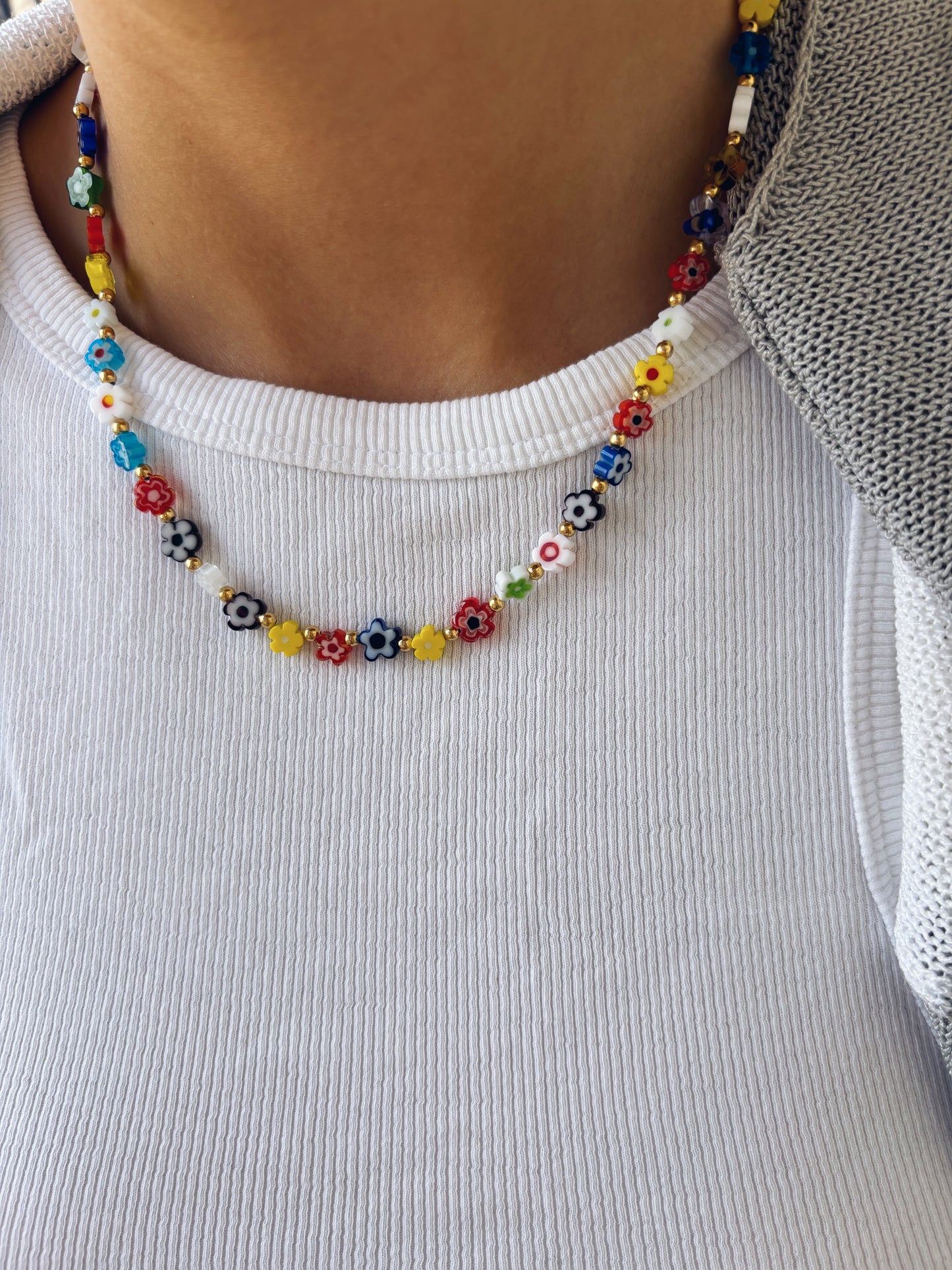 Collana con margherite in vetro di Murano